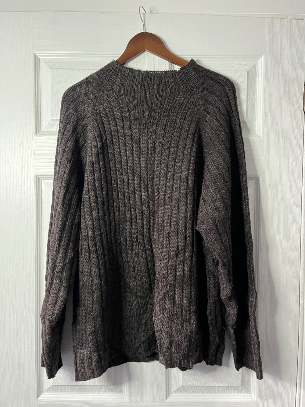 Brown cotton ribbed sweater